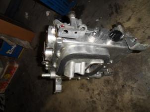 Begagnade Inverterare Mitsubishi Outlander (GF/GG) 2.0 16V PHEV 4x4 Pris € 261,45 Marginaltabell erbjuds av Binckhorst BV