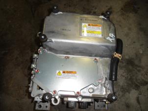 Begagnade Inverterare Mitsubishi Outlander (GF/GG) 2.0 16V PHEV 4x4 Pris € 261,45 Marginaltabell erbjuds av Binckhorst BV