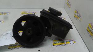 Begagnade Servostyrningspump Ford Mondeo III 2.0 16V Pris € 52,50 Marginaltabell erbjuds av Binckhorst BV