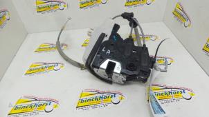 Gebruikte Deurslot Mechaniek 4Deurs links-achter Kia Soul II (PS) EV Prijs € 52,50 Margeregeling aangeboden door Binckhorst BV