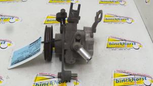 Używane Pompa wspomagania kierownicy Daihatsu Gran Move 1.6 16V Cena € 73,50 Procedura marży oferowane przez Binckhorst BV