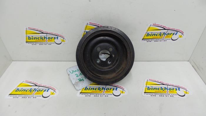 Remskiva, vevaxel från en Volkswagen Sharan (7M8/M9/M6) 2.0 TDI 2005