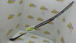 Gebruikte Ruitenwisserarm achter Audi Coupé (B3) 2.3 E Prijs € 15,75 Margeregeling aangeboden door Binckhorst BV