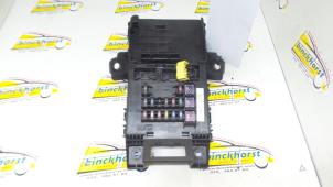 Używane Skrzynka bezpieczników Toyota Avensis (T22) 2.0 D-4D 16V Cena € 63,00 Procedura marży oferowane przez Binckhorst BV