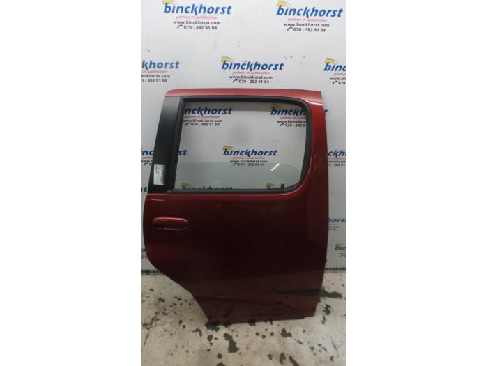 Portier 4Deurs rechts-achter van een Toyota Yaris Verso (P2) 1.3 16V 2000