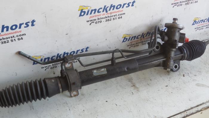 Stuurhuis Bekrachtigd van een Mazda MPV (LW19/69) 2.0 CiTD 16V 2004