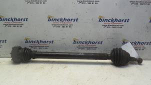 Gebruikte Aandrijfas rechts-voor Volkswagen Bora (1J2) 1.9 TDI 100 Prijs € 52,50 Margeregeling aangeboden door Binckhorst BV