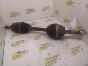 Begagnade Drivaxel, höger fram Nissan Navara (D23) 2.5 dCi 16V 4x4 Pris € 157,50 Marginaltabell erbjuds av Binckhorst BV