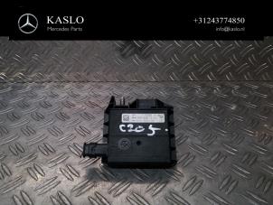 Gebruikte Zekeringkast Mercedes C (C205) C-220d 2.2 16V BlueTEC Prijs € 50,00 Margeregeling aangeboden door kaslo auto parts