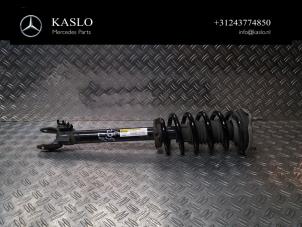 Gebruikte Mac Phersonpoot links-voor Mercedes C (W205) C-220 2.2 CDI BlueTEC, C-220 d 16V Prijs € 100,00 Margeregeling aangeboden door kaslo auto parts