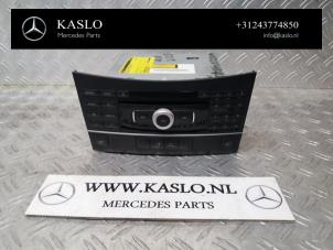 Begagnade Navigeringskontrollpanel Mercedes E (W212) Pris € 200,00 Marginaltabell erbjuds av kaslo auto parts