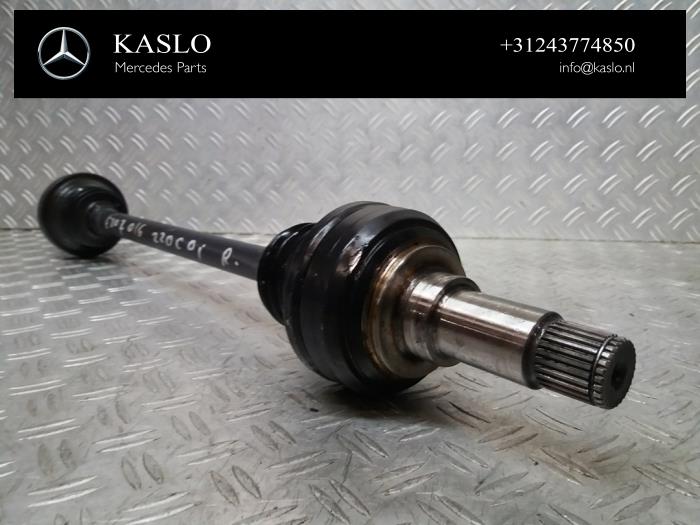 Drivaxel, höger bak från en Mercedes-Benz E (R207) E-220 CDI 16V BlueTEC 2016