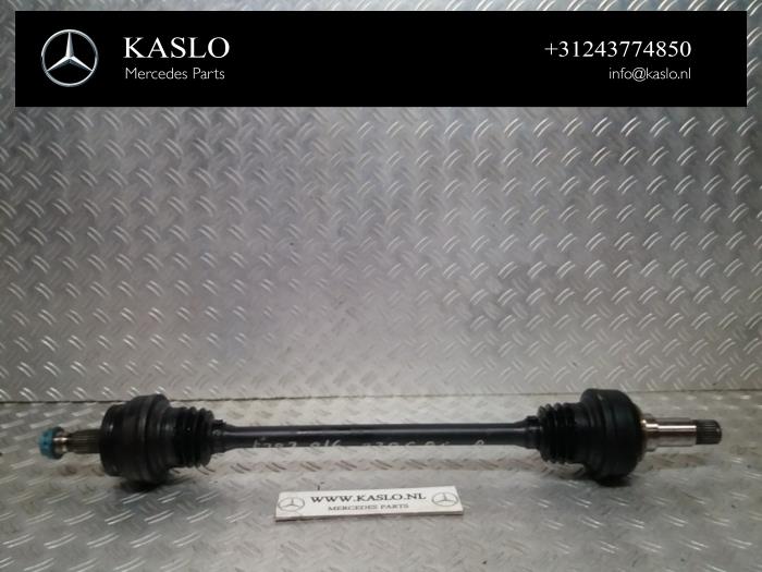 Drivaxel, höger bak från en Mercedes-Benz E (R207) E-220 CDI 16V BlueTEC 2016