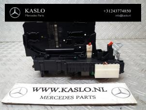 Gebruikte Zekeringkast Mercedes E (R207) E-220 CDI 16V BlueEfficiency Prijs € 100,00 Margeregeling aangeboden door kaslo auto parts