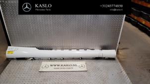 Gebruikte Zijskirt rechts Mercedes E (C207) E-220 CDI 16V BlueEfficiency Prijs € 150,00 Margeregeling aangeboden door kaslo auto parts