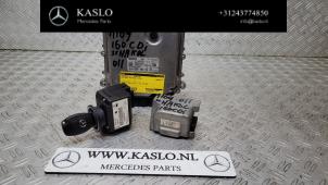 Begagnade Tändningslås + dator Mercedes A (W169) 2.0 A-160 CDI 16V 5-Drs. Pris € 200,00 Marginaltabell erbjuds av kaslo auto parts