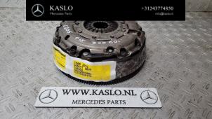 Gebruikte Dubbele massa vliegwiel Mercedes C (W205) C-200 1.6 CDI BlueTEC, C-200 d 16V Prijs op aanvraag aangeboden door kaslo auto parts
