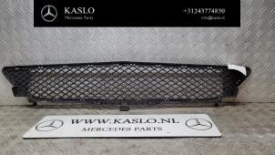 Gebruikte Bumper Rooster Mercedes B (W246) 1.8 B-200 CDI BlueEFFICIENCY 16V Prijs € 25,00 Margeregeling aangeboden door kaslo auto parts