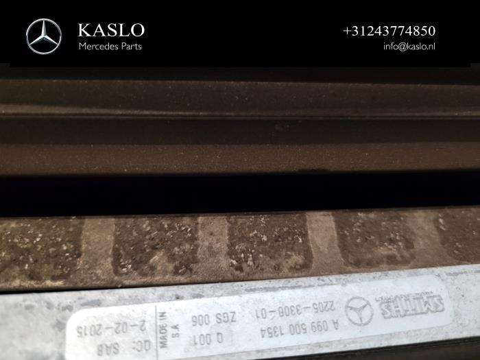 Kylarsats från en Mercedes-Benz C (W205) C-200 2.0 CGI 16V 2015