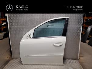 Gebruikte Portier 4Deurs links-voor Mercedes ML II (164/4JG) 3.0 ML-350 CDI BlueTec 4-Matic V6 24V Prijs € 200,00 Margeregeling aangeboden door kaslo auto parts