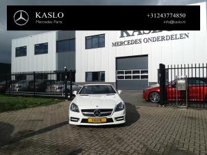 Begagnade Främre stötfångare Mercedes SLK (R172) 1.8 200 16V BlueEFFICIENCY Pris € 1.000,00 Marginaltabell erbjuds av kaslo auto parts