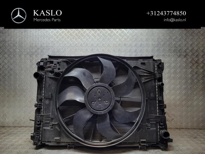 Kylarsats från en Mercedes-Benz C (W205) C-220 2.2 CDI BlueTEC, C-220 d 16V 2016