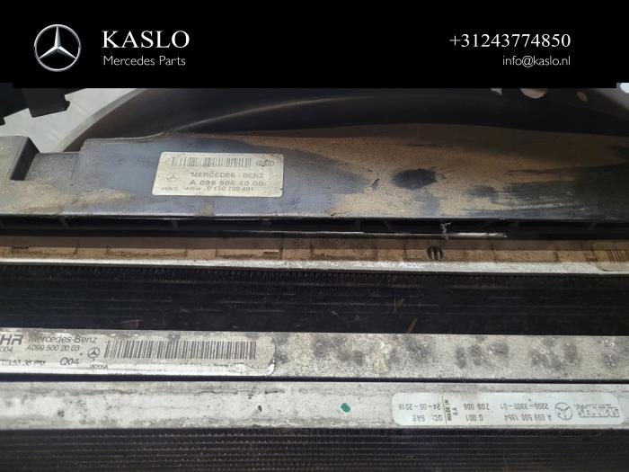 Kylarsats från en Mercedes-Benz C (W205) C-200 2.0 CGI 16V 2016