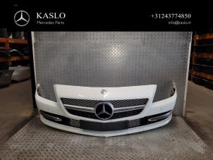 Begagnade Främre stötfångare Mercedes SLK (R172) 1.8 200 16V BlueEFFICIENCY Pris € 900,00 Marginaltabell erbjuds av kaslo auto parts