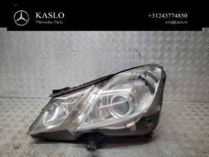 Begagnade Strålkastare, vänster Mercedes E (R207) E-350 CDI V6 24V Pris € 600,00 Marginaltabell erbjuds av kaslo auto parts