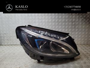 Gebruikte Koplamp rechts Mercedes C Estate (S205) C-350 e 2.0 16V Prijs € 900,00 Margeregeling aangeboden door kaslo auto parts