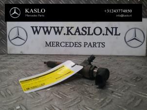 Używane Wtryskiwacz (Diesel) Mercedes A (W176) 1.5 A-180 CDI, A-180d 16V Cena € 100,00 Procedura marży oferowane przez kaslo auto parts