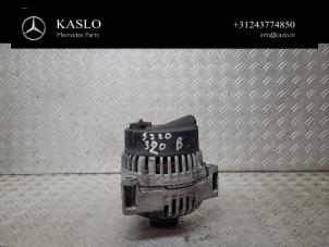 Gebruikte Dynamo Mercedes S (W220) 3.2 S-320 18V Prijs € 100,00 Margeregeling aangeboden door kaslo auto parts