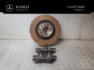 Gebruikte Remschijf + blok voor Mercedes ML III (166) 2.1 ML-250 CDI 16V BlueTEC 4-Matic Prijs € 150,00 Margeregeling aangeboden door kaslo auto parts