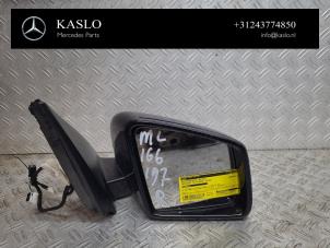 Begagnade Skärmspegel, höger Mercedes ML III (166) 3.0 ML-350 BlueTEC V6 24V 4-Matic Pris € 350,00 Marginaltabell erbjuds av kaslo auto parts
