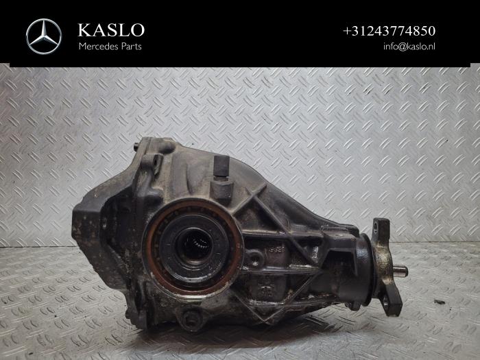 Bakre differential från en Mercedes-Benz C (W205) C-350 e 2.0 16V 2016