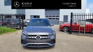Begagnade Främre stötfångare Mercedes GLA (H247) 1.3 180 Turbo 16V Pris € 1.500,00 Marginaltabell erbjuds av kaslo auto parts