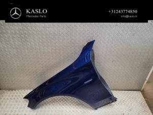 Begagnade Framskärm, vänster Mercedes C (W205) C-350 e 2.0 16V Pris € 400,00 Marginaltabell erbjuds av kaslo auto parts