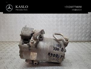 Gebruikte Aircopomp Mercedes C (W205) C-350 e 2.0 16V Prijs € 500,00 Margeregeling aangeboden door kaslo auto parts