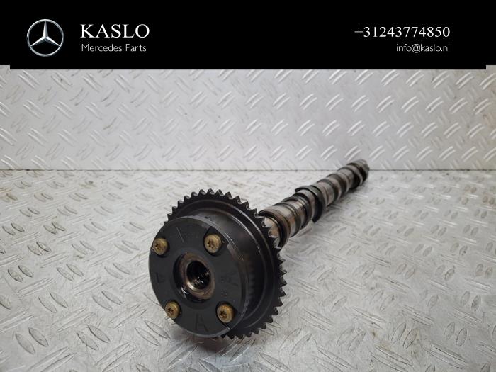 Kamaxel från en Mercedes-Benz SLK (R172) 1.8 200 16V BlueEFFICIENCY 2012