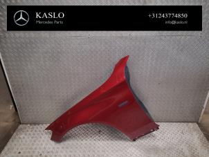 Begagnade Framskärm, vänster Mercedes C (W205) C-350 e 2.0 16V Pris € 400,00 Marginaltabell erbjuds av kaslo auto parts