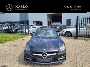 Begagnade Främre stötfångare Mercedes SLK (R172) 2.1 250 CDI 16V BlueEFFICIENCY Pris € 1.000,00 Marginaltabell erbjuds av kaslo auto parts
