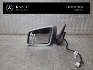 Begagnade Skärmspegel, vänster Mercedes E (W212) E-300 BlueTec Hybrid V6 24V Pris € 100,00 Marginaltabell erbjuds av kaslo auto parts