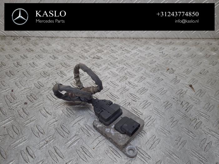 Nox sensor van een Mercedes-Benz E (C207) E-350 CDI, d BlueTEC 3.0 V6 24V 2014