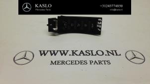 Gebruikte ESP Schakelaar Mercedes S (W221) Prijs op aanvraag aangeboden door kaslo auto parts
