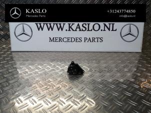 Begagnade Rattmonterad radiostyrning Mercedes E Estate (S212) E-250 CDI 16V BlueEfficiency,BlueTEC Pris på förfrågan erbjuds av kaslo auto parts