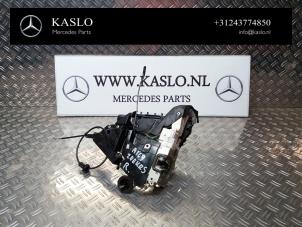 Begagnade Dörrlåsmekanism, 2-dörrars, höger Mercedes A (W169) 1.7 A-170 3-Drs. Pris på förfrågan erbjuds av kaslo auto parts