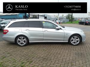 Begagnade Karosshörn, höger fram Mercedes E Estate (S212) E-350 CDI V6 24V BlueEfficiency Pris på förfrågan erbjuds av kaslo auto parts