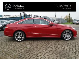 Begagnade Karosshörn, höger fram Mercedes E (C207) E-220 CDI 16V BlueEfficiency Pris på förfrågan erbjuds av kaslo auto parts