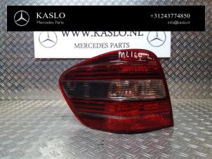 Begagnade Baklykta, vänster Mercedes ML II (164/4JG) 3.0 ML-320 CDI 4-Matic V6 24V Pris € 75,00 Marginaltabell erbjuds av kaslo auto parts
