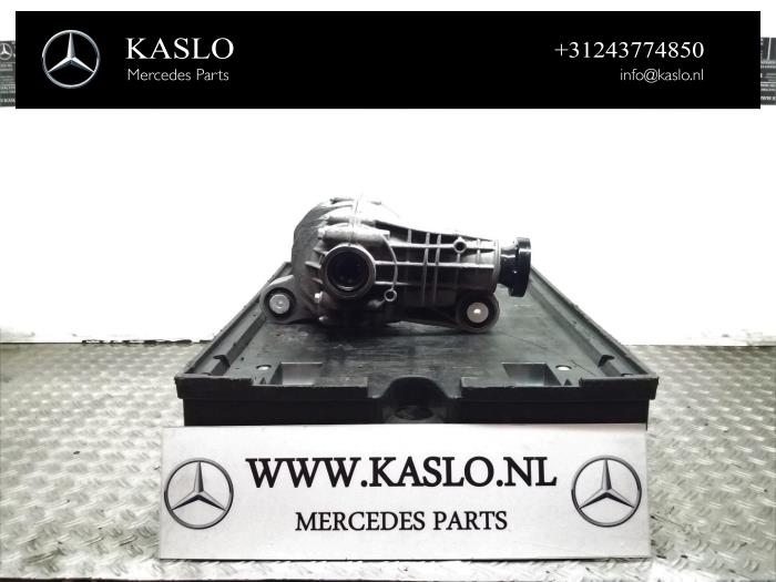 Främre differential från en Mercedes-Benz ML II (164/4JG) 3.0 ML-280 CDI 4-Matic V6 24V 2008
